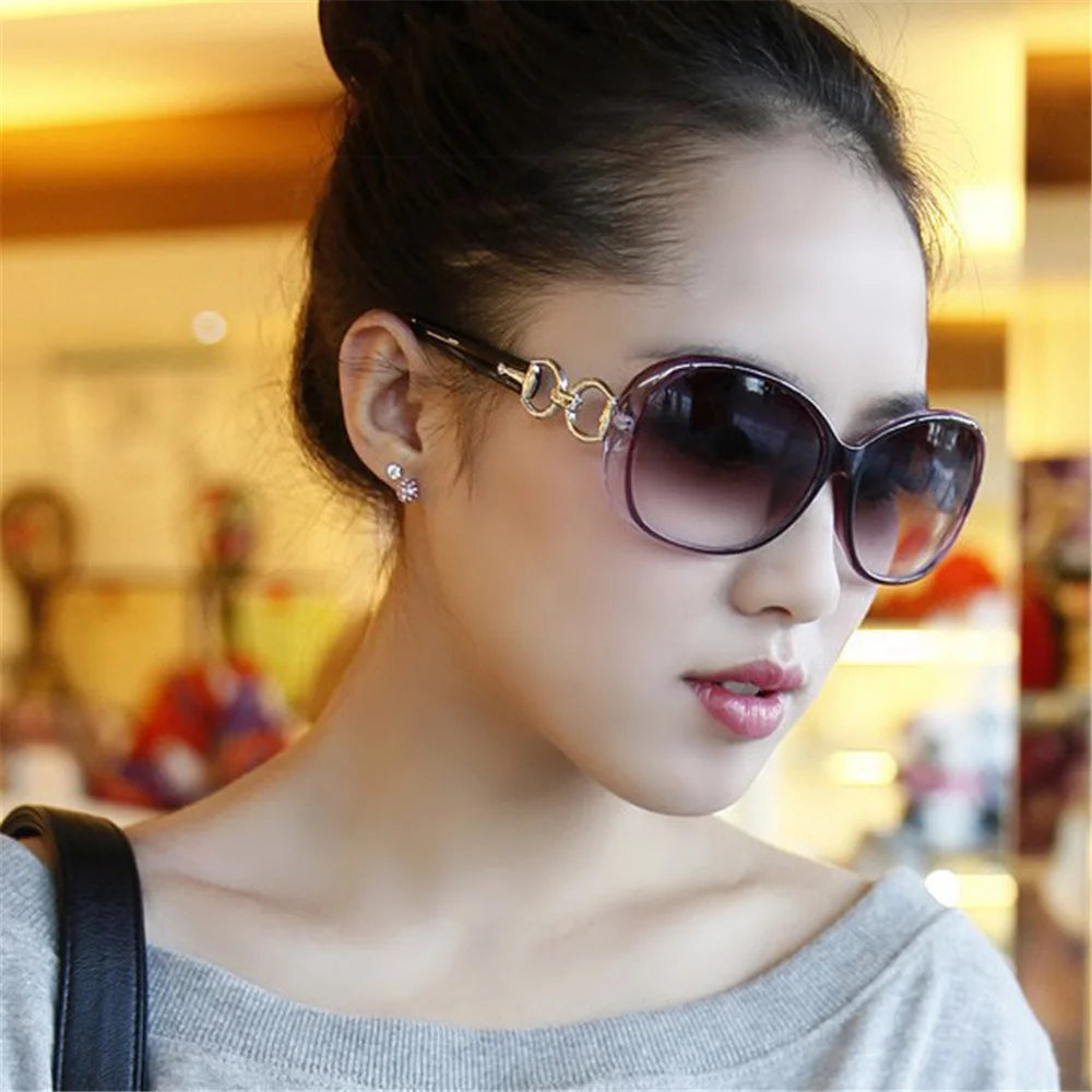 Luxury Italian Black Sunglasses Women Brand Designer Full Star Sun Glasses Female Mirror Retro Square Ladies Sunglasses Shades